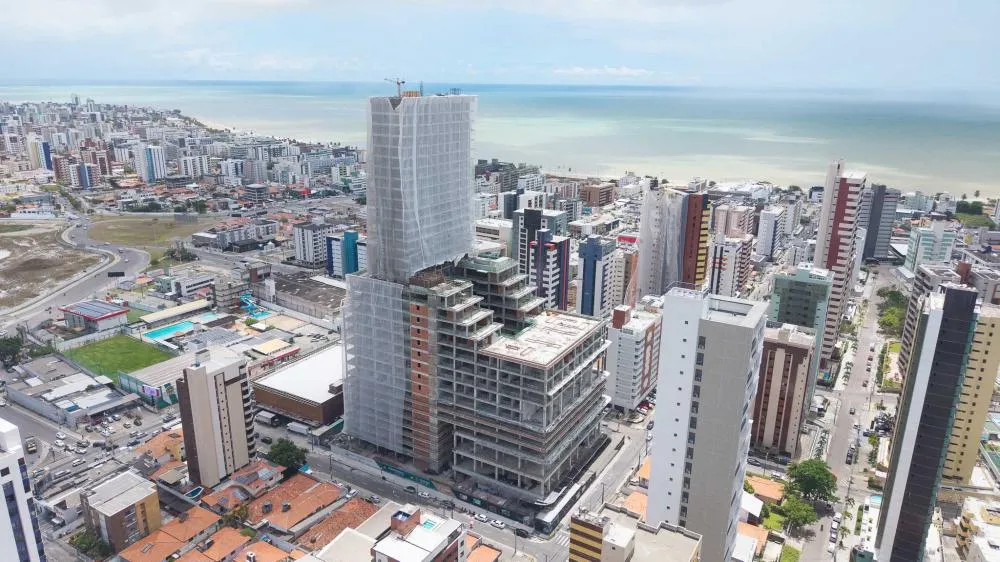 Obras do OMNI Life & Health entra em nova fase e abre 39 vagas para pedreiros, serventes e eletricistas em Manaíra