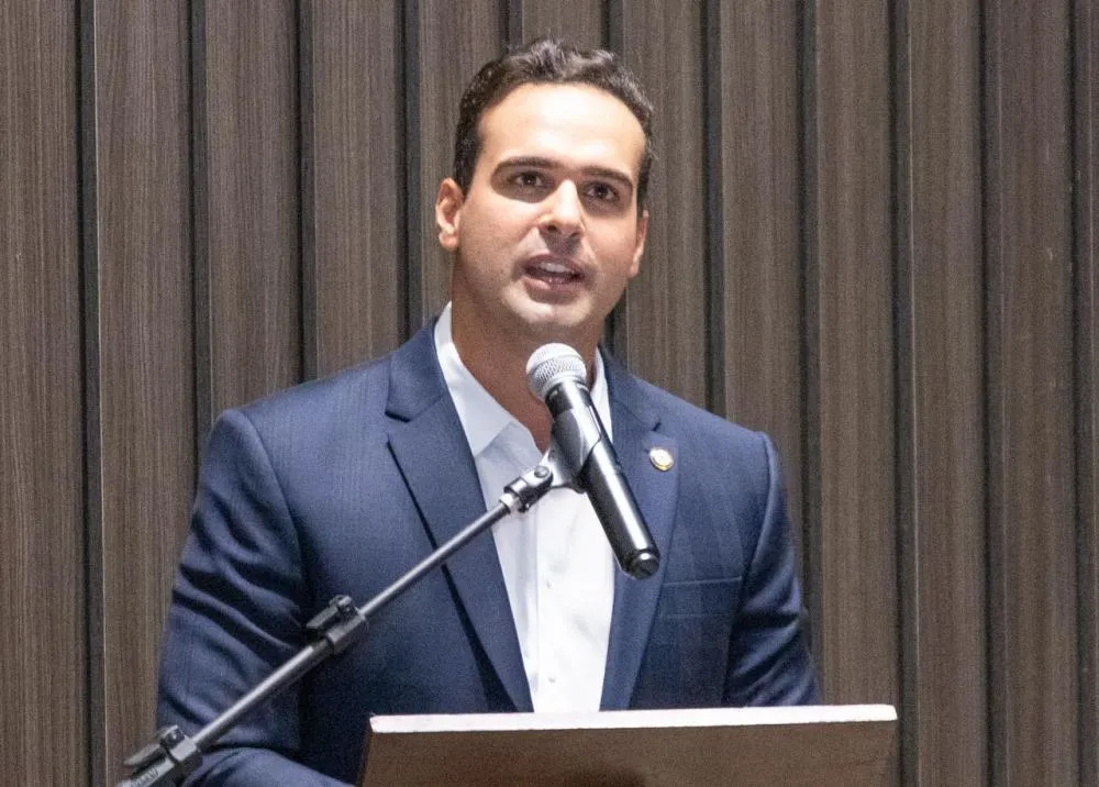  Lucas Ribeiro visita obras e entrega ações em Pombal e Patos, nesta quarta-feira 